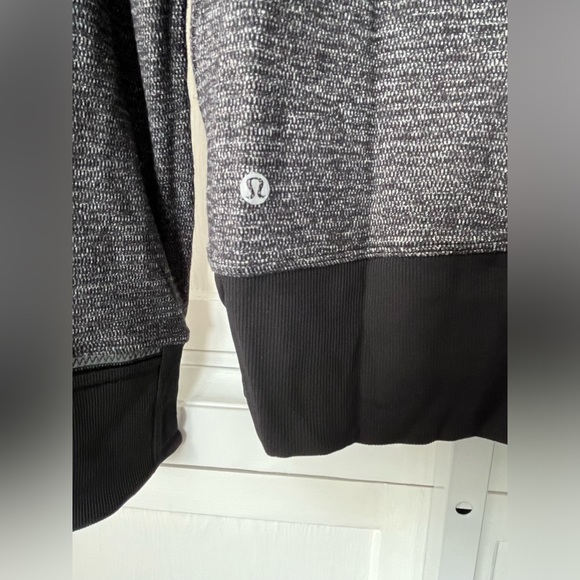 LULULEMON | 12 | RUNderful - Picture 7 of 16